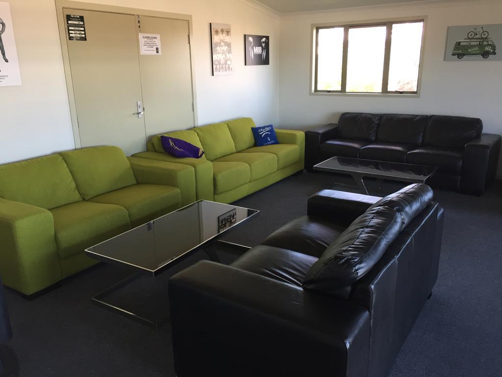 Tiki Lodge Backpackers Taupo Dış mekan fotoğraf