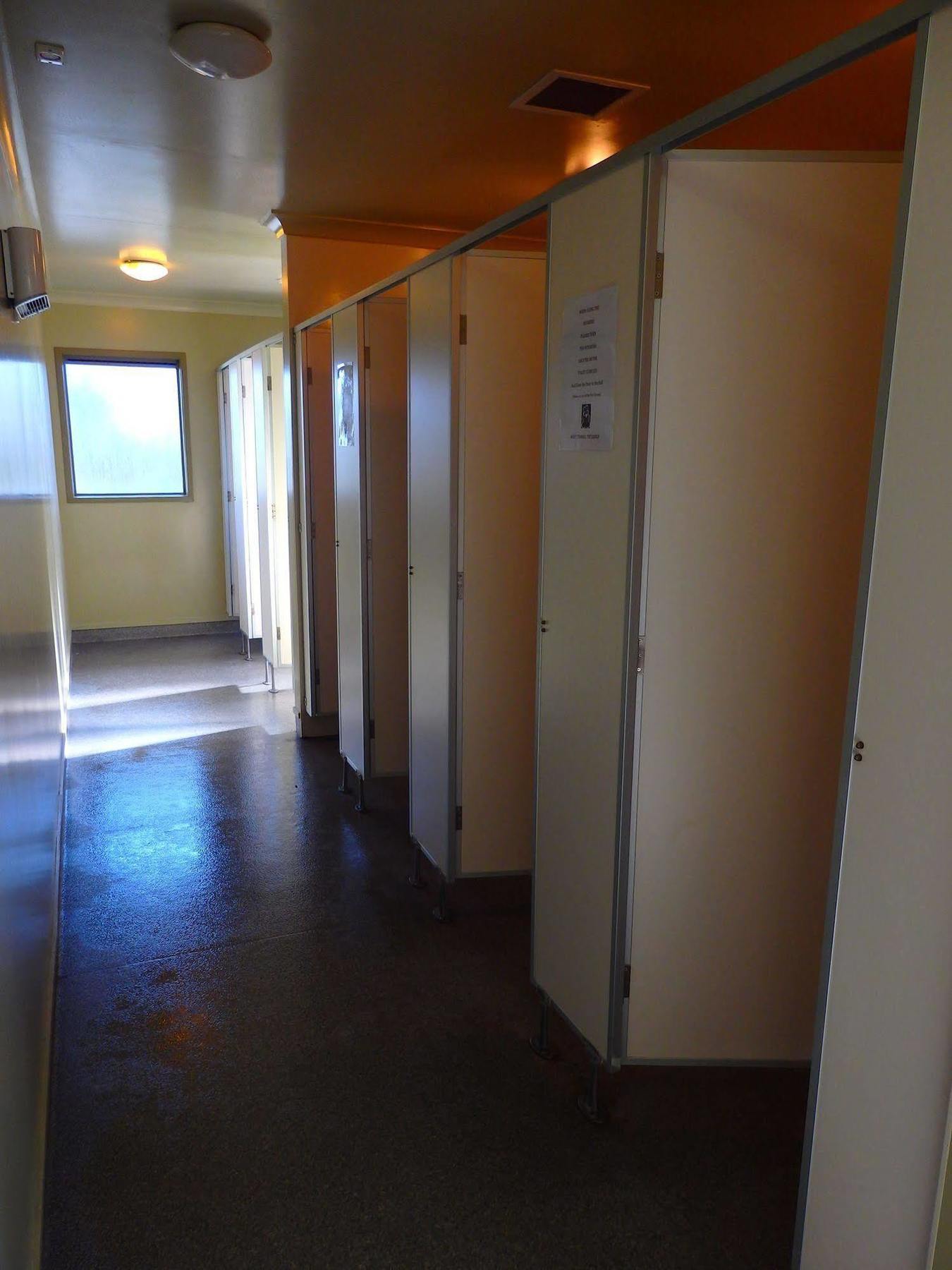 Tiki Lodge Backpackers Taupo Dış mekan fotoğraf
